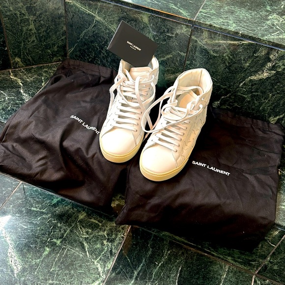 Saint Laurent star patch sneaker size 36.5 - worn twice! - Picture 2 of 6